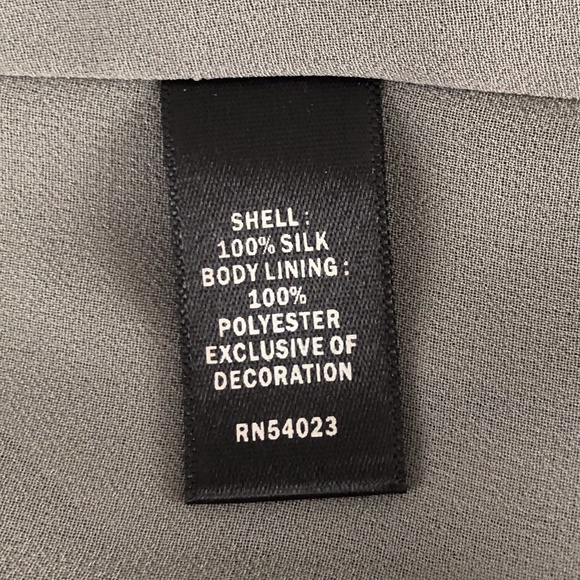 NWT Banana Republic Grey Silk Blouse  Sz. XS - Picture 7 of 10